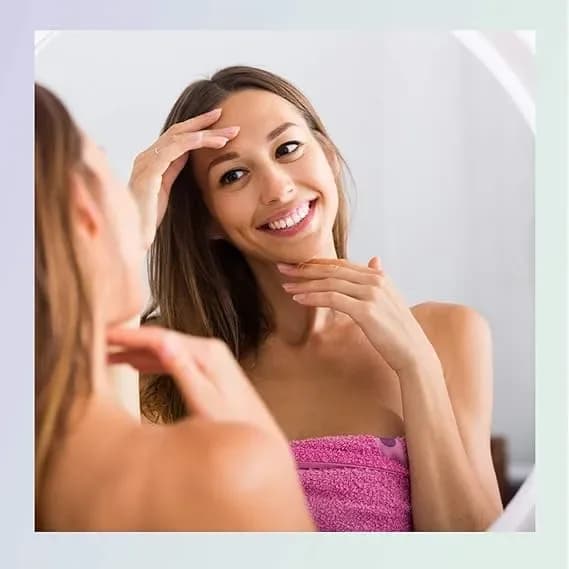 Escova De Limpeza Facial Operada Por Bateria True Glow Conair banner
