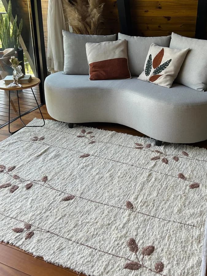 Tapete Sala Boho Antiderrapante 2,00m x 1,40m Estonado Cru Caramelo Artesanal