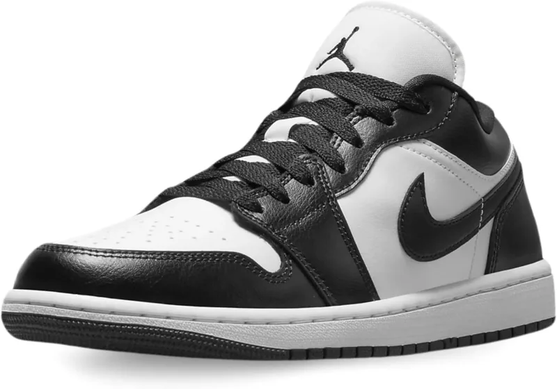 Nike Dunk Low "Panda"